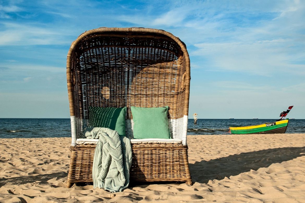 kosz-rattanowy-plazowy-st-tropez-duo-2 Leżaki ogrodowe, kosze, sofy – interesująca przestrzeń wypoczynkowa